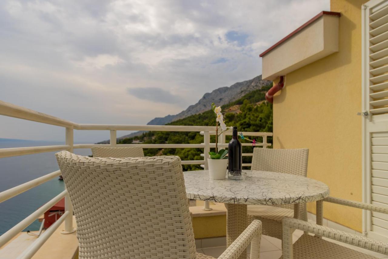 Luxury Apartments Villa Ruzmarina With New Heated Infinity Pool And Lounge Area Marusici  Buitenkant foto