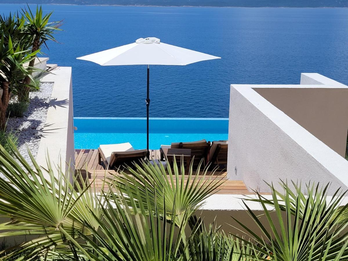 Luxury Apartments Villa Ruzmarina With New Heated Infinity Pool And Lounge Area Marusici  Buitenkant foto