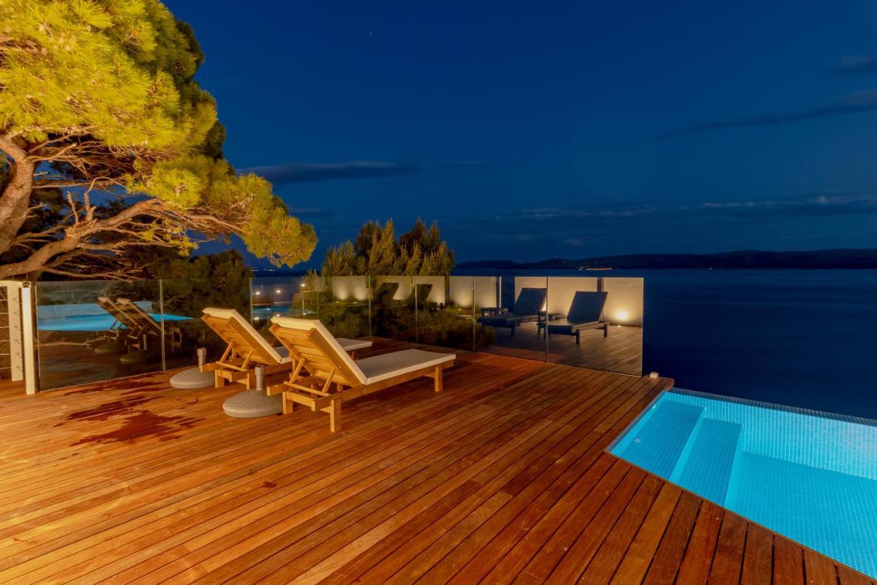 Luxury Apartments Villa Ruzmarina With New Heated Infinity Pool And Lounge Area Marusici  Buitenkant foto