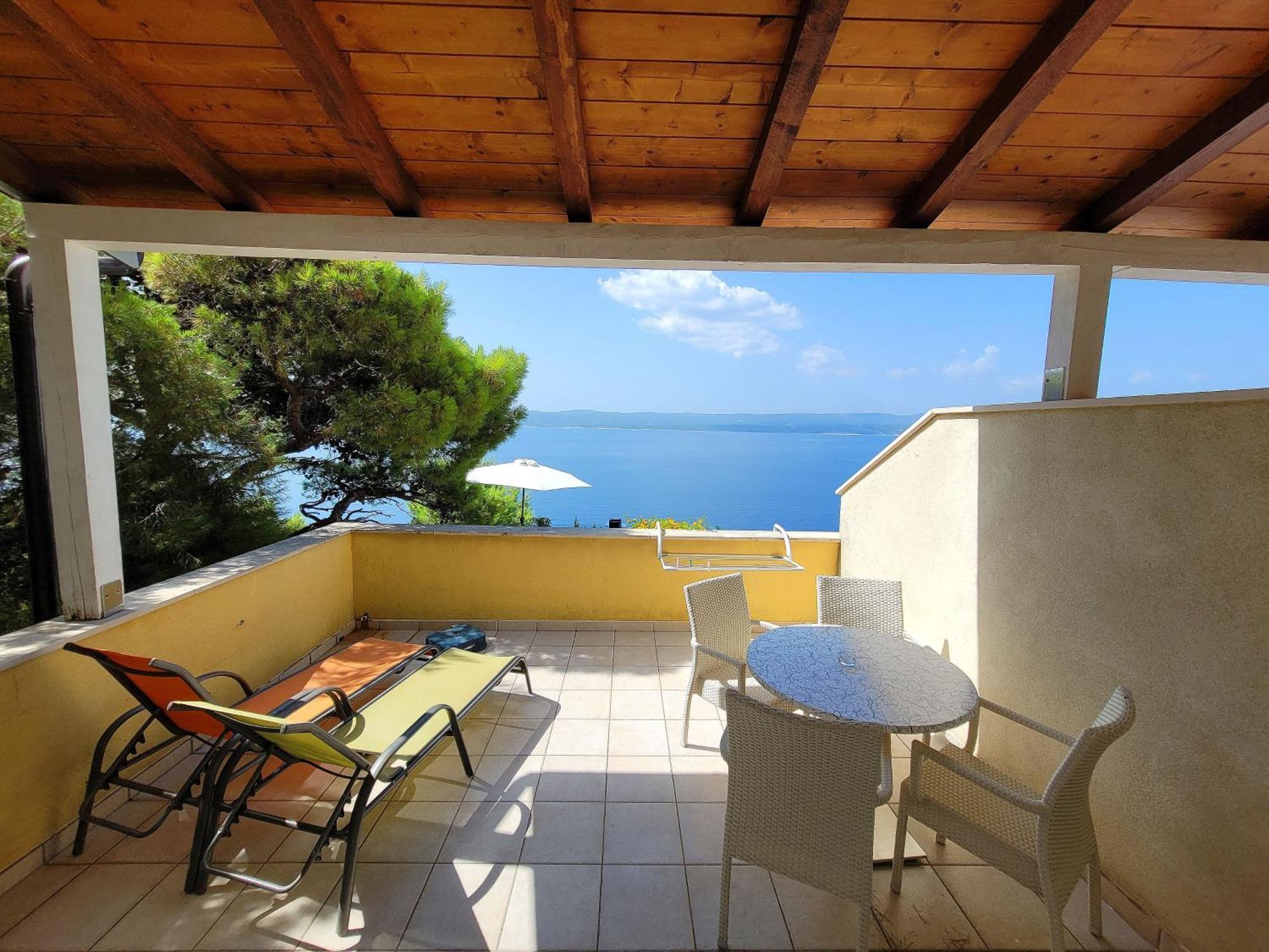 Luxury Apartments Villa Ruzmarina With New Heated Infinity Pool And Lounge Area Marusici  Buitenkant foto